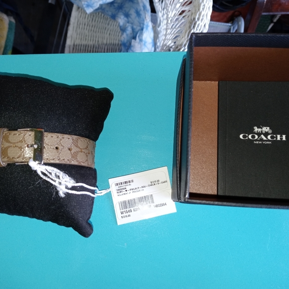 LADIES WATCH BY COACH